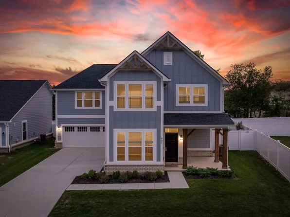 402 Park Creek Ln, Fortville, IN 46040
