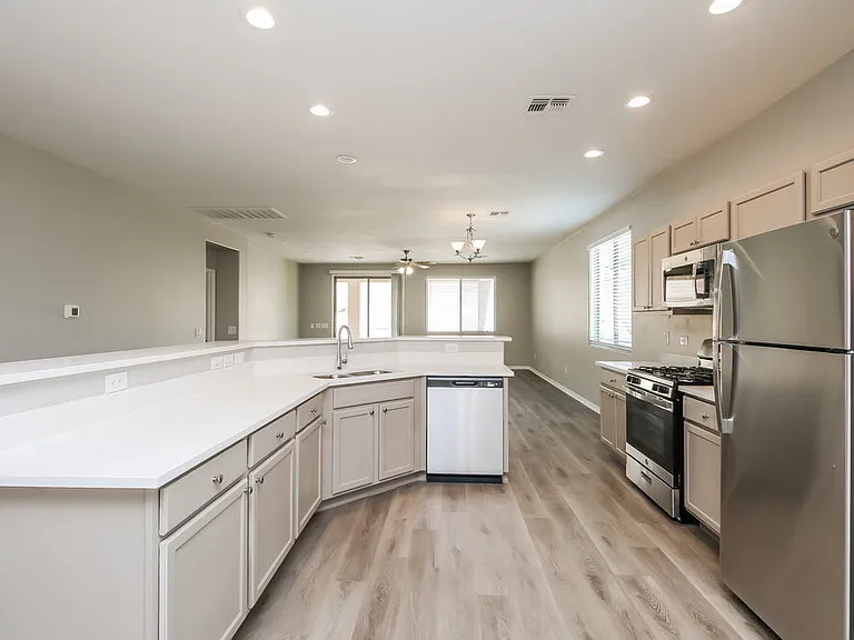 60664 E Eagle Mountain Dr — Photo 9