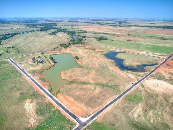 975 Hadley Ln, Tuttle, OK 73089