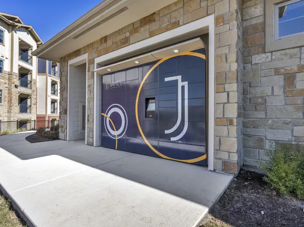 The James on Grand Avenue