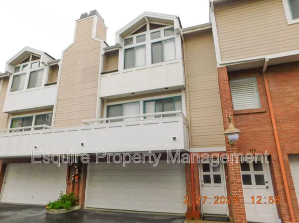 807 S B St, Oxnard, CA 93030