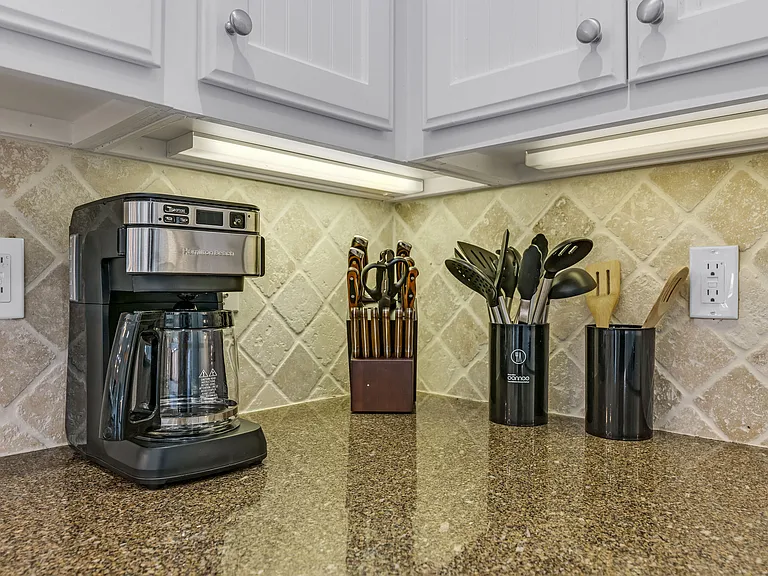 25043 Sausalito Dr — Photo 13