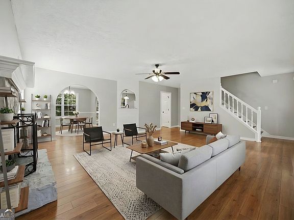 3rd image of 2945 Emerald Springs Dr