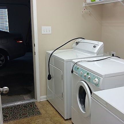 Laundry room w/small freezer