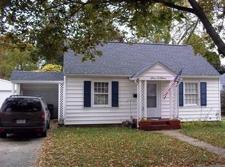 404 S 4th St, Sturgis, MI