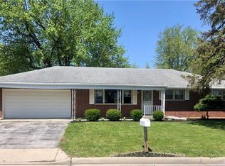 204 Cambridge Ave, Greenville, OH 45331