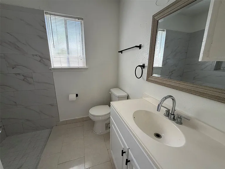 14407 Locke Ln — Photo 15