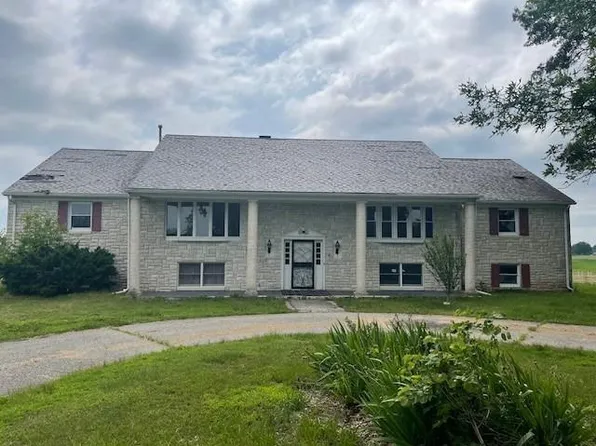 768 S 250th St, Pittsburg, KS 66762