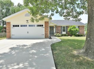 125 Bonnybridge Ct, Ballwin, MO 63021