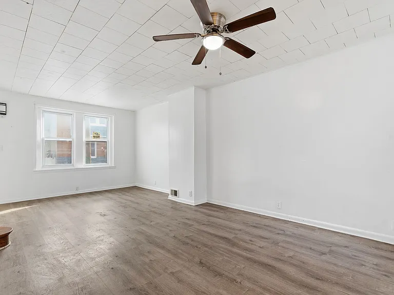 4120 N Darien St — Photo 4