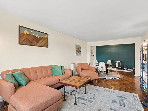 3rd image of 215 Adams St APT 10B