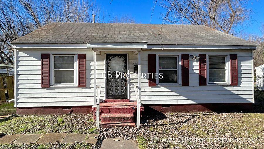 1st image of 1323 W Victor Dr