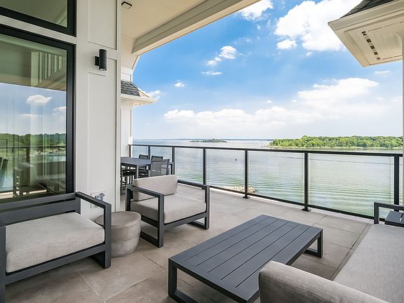 780 Daven port Ave Unit 8 (32of55).jpg