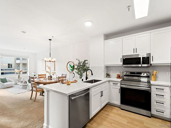 2nd image of 235 Market St Unit 309