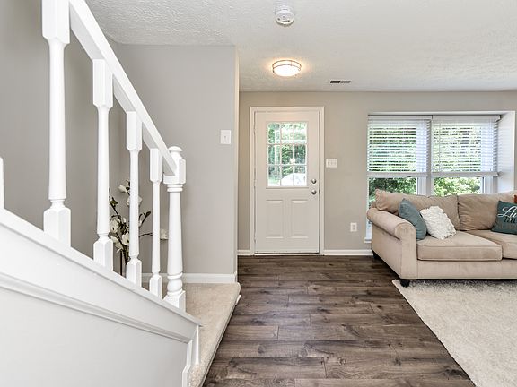 4th image of 22428 Stablehouse Dr
