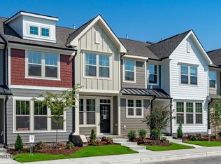 417 Channel Drop Dr #127, Clayton, NC 27520