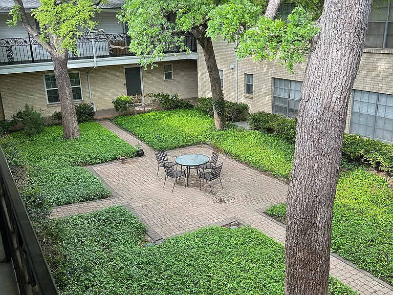 5818 E University Blvd #233 — Photo 10