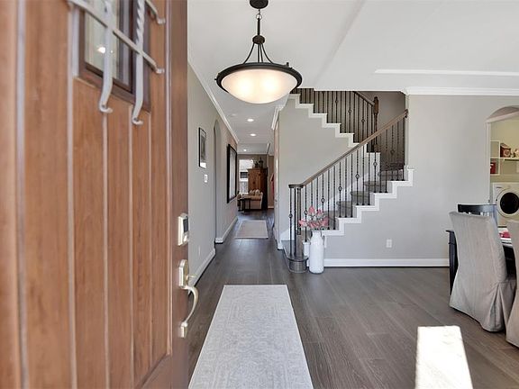 3rd image of 13010 Hazelwood Hollow Dr