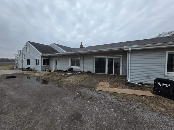 2418 Wetters Rd, Bay City, MI 48708