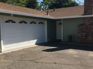 1230 Manhattan Way, Santa Rosa, CA 95401