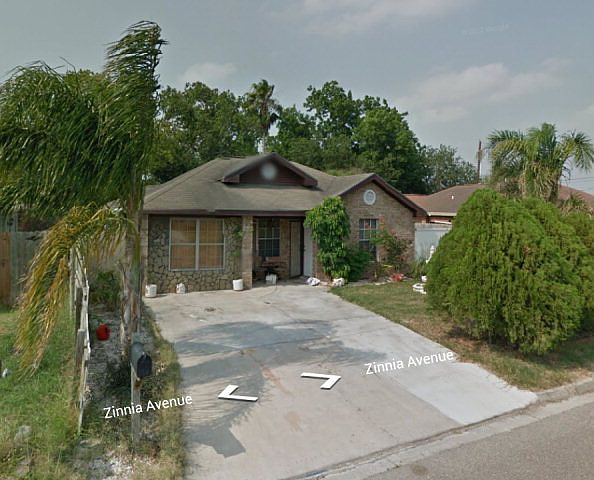 1st image of 3704 Zinnia Ave