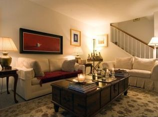 2530 Bering Dr, Houston, TX 77057