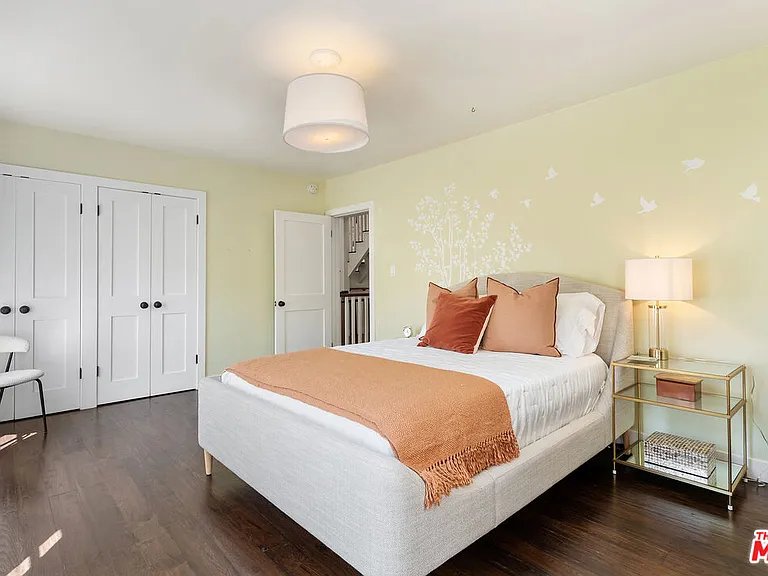 8926 Wonderland Ave — Photo 7
