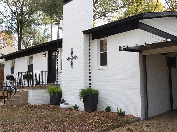 5th image of 218 Treetop Ln