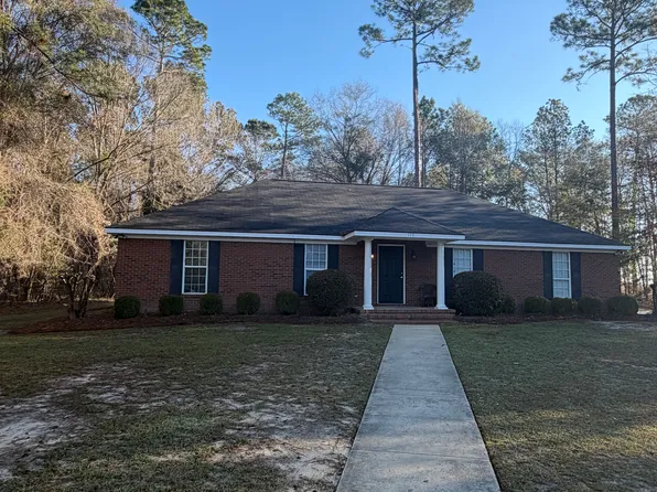 132 Edgelake Dr #A, Leesburg, GA 31763