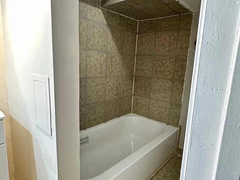 5215 Muth Ave — Photo 36