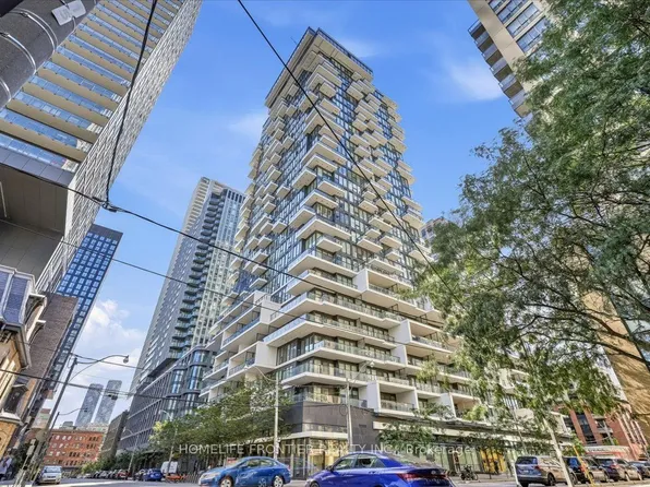 77 Shuter St #1708, Toronto, ON M5B 0B8