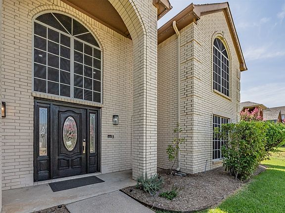 2nd image of 2141 Teal Ct