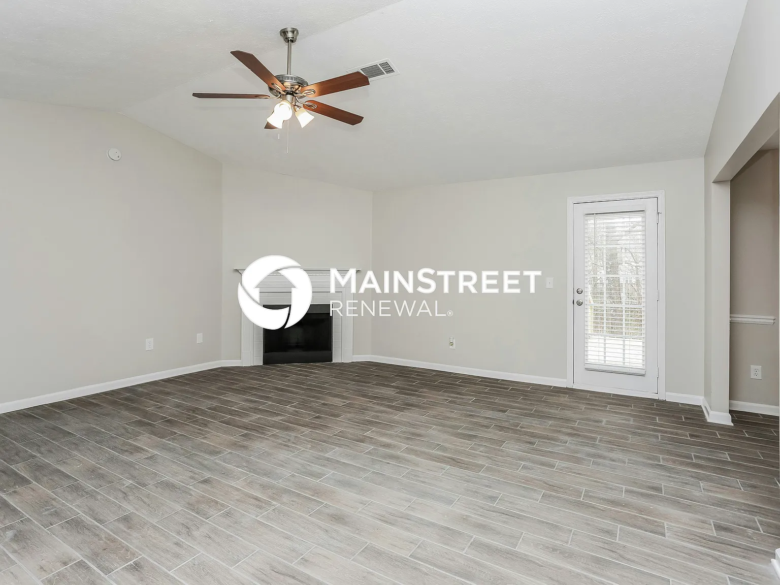 205 Fairclift Dr — Photo 4