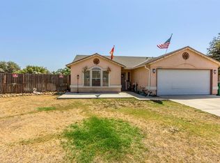 2805 Evergreen St, Selma, CA 93662