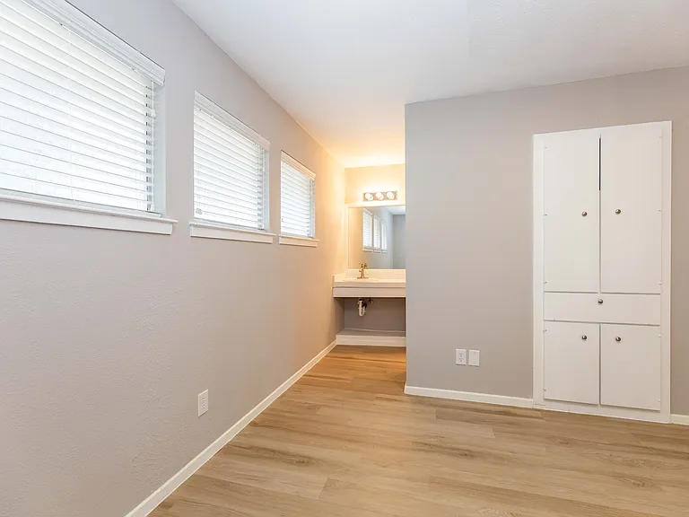 1505 McDonald Dr — Photo 18