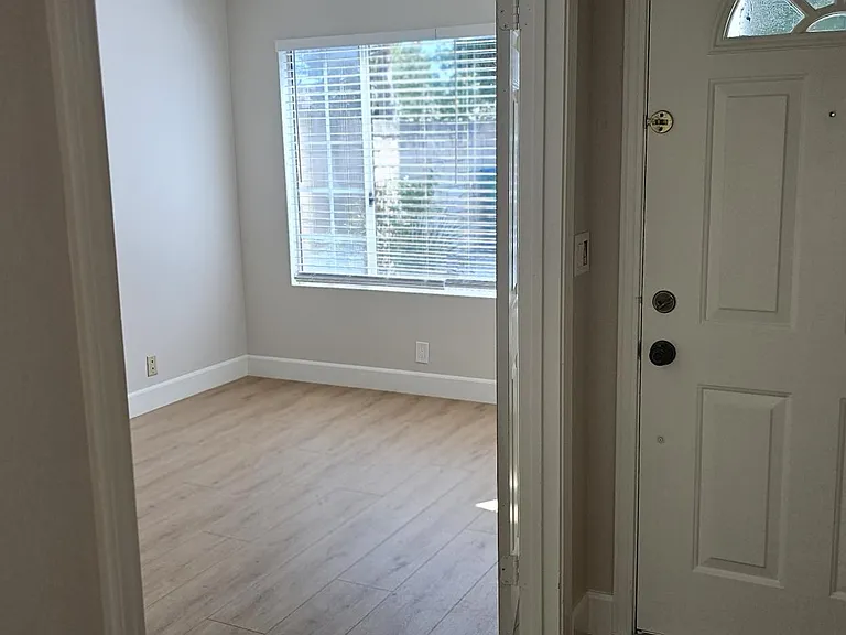 4551 Parkglen Cir — Photo 25