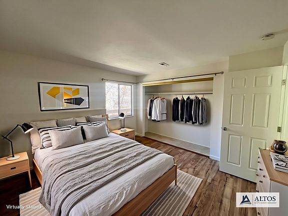 2nd image of 1074 S Dearborn St APT 206