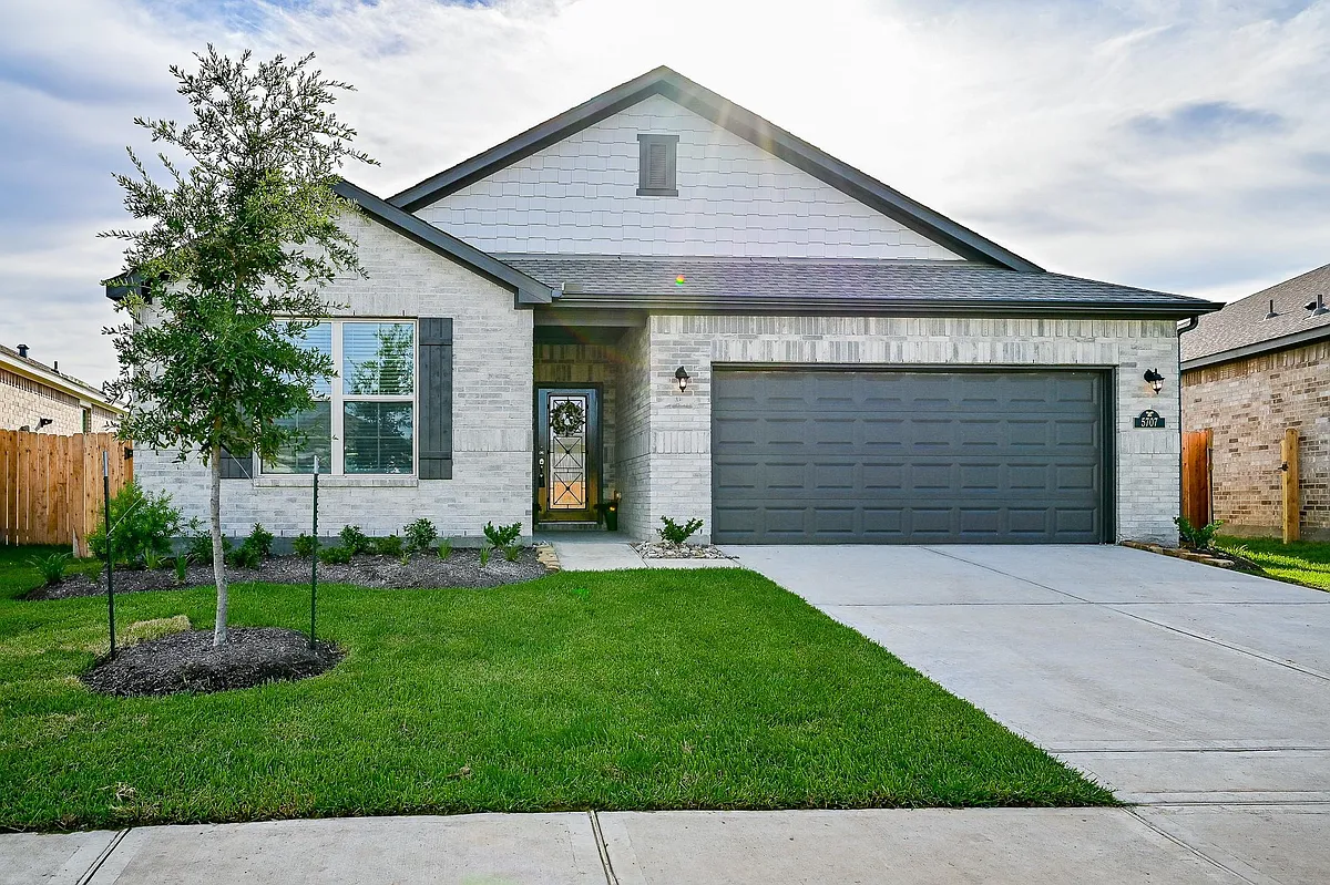 Building Photo - 5707 Aurora Greens Ln