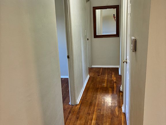 4th image of 7744 West Blvd