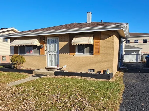 1269 Arthur St, Calumet City, IL 60409