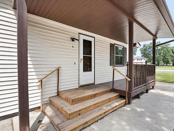 4th image of 4 S Wright Rd