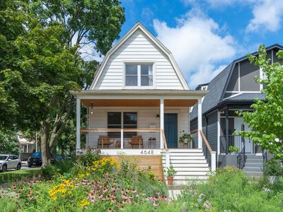 4648 W Grace St, Chicago, IL, 60641