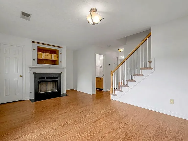 202 S Gratz St — Photo 2
