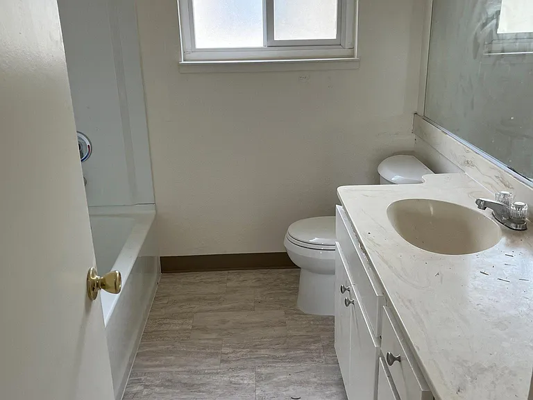 1586 Silver Creek Cir — Photo 7