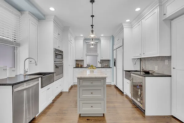 Sold by Corcoran | media 5