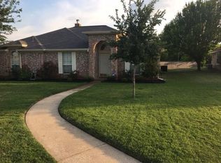 504 Chestnut Ln, Desoto, TX 75115