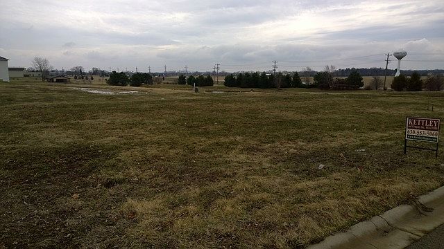 2nd image of 100 Schmidt Ct
