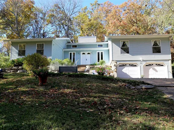 2605 Forest Ln, High Ridge, MO 63049