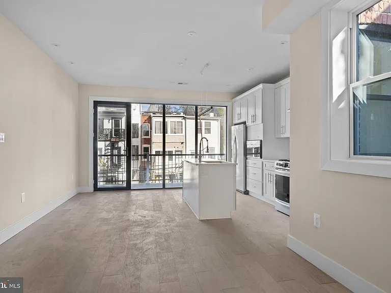 28 Todd Pl NE #2 — Photo 7