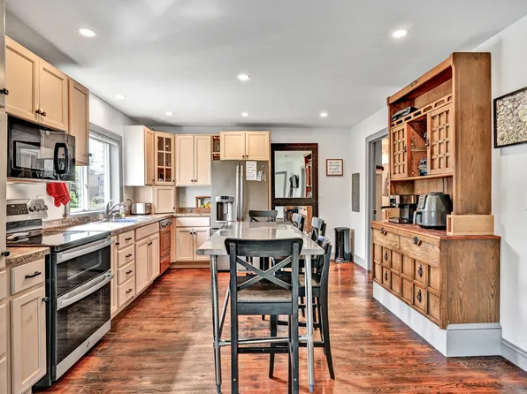 38 Zoar Street, Auburn, ME 04210